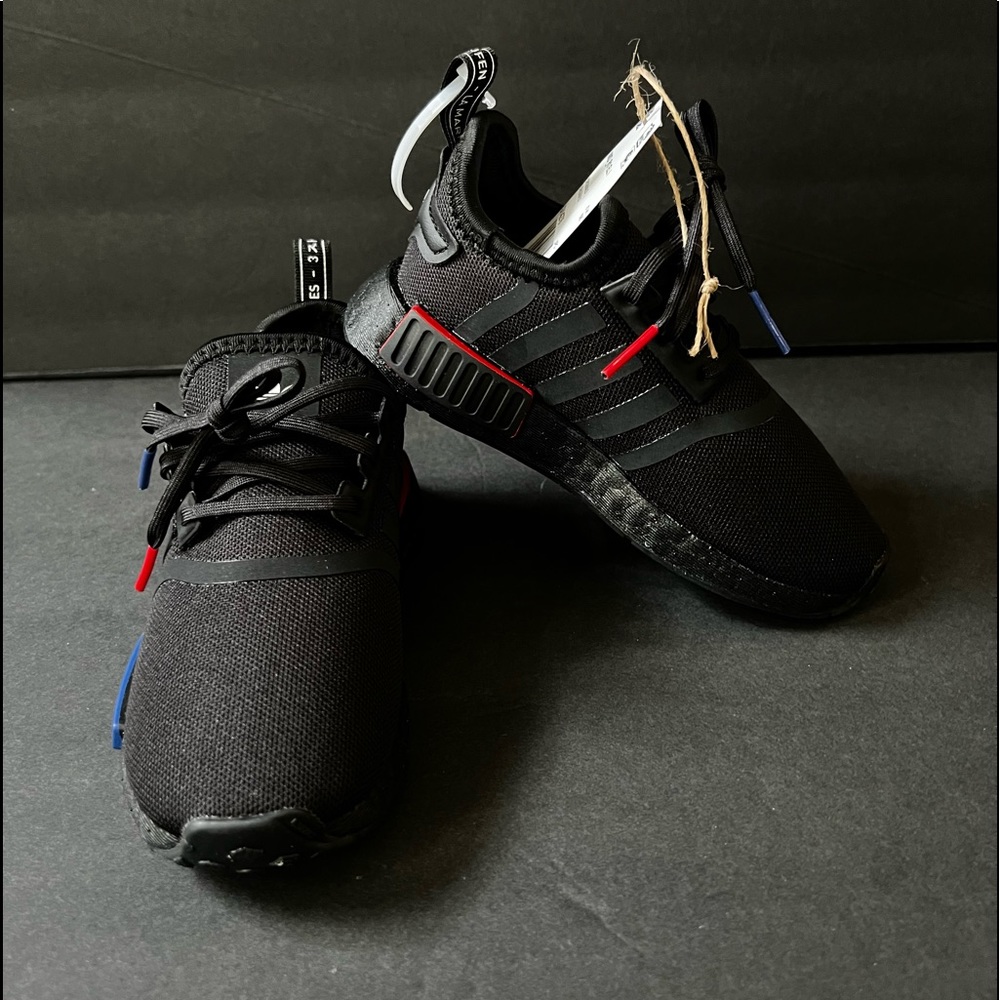 Adidas NMD Boys Running Sneaker Core Black/ Core Black GY4276 Shoes size 9K